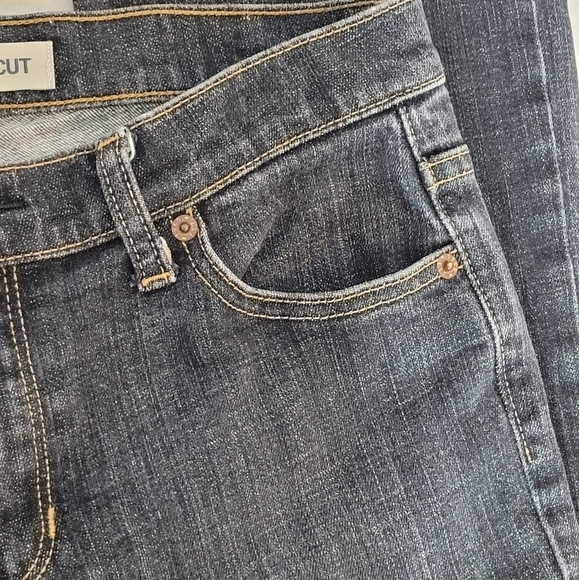 Gap Womens Low Rise Boot Cut Stretch Jeans w/Altered Hem - Size 6L / 33" Inseam - Picture 4 of 9